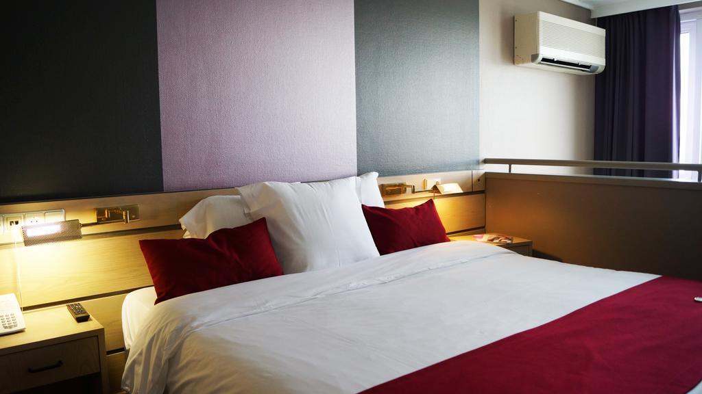 Hotel Olivier Strassen Ngoại thất bức ảnh